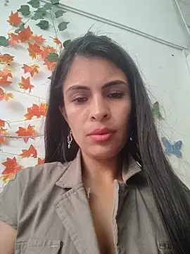 Chat +18 de Astrid-- ao vivo