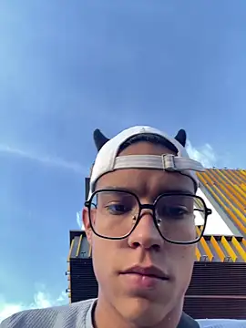 Andres_boy252's Live XXX Chat