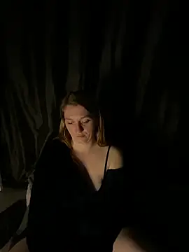 Stoner_BarbieXX's Live XXX Chat