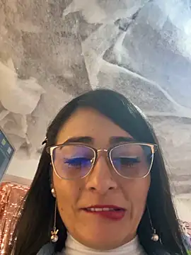 Chat XXX ao vivo de IsabellaMariet