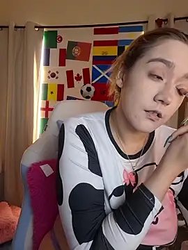 Chat +18 de NaomiShimizu ao vivo