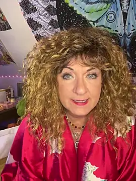 Czat XXX na żywo – SuzyCatzz