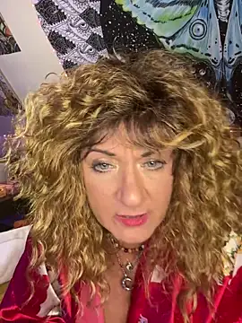 SuzyCatzz Chat XXX live
