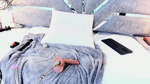 Slut_Milf_ Chat XXX in diretta