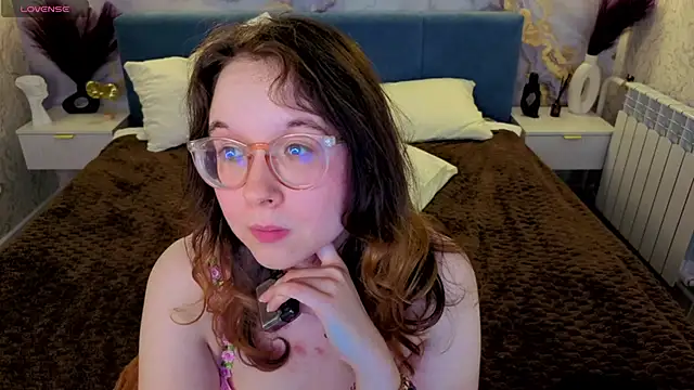 Aleks-casterrr's Live XXX Chat