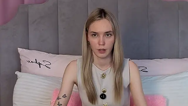 NikkiRyx élő XXX-chatje
