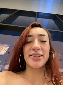 ariiel_ live XXX chat