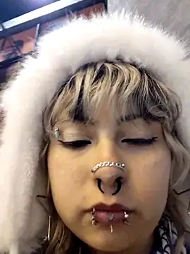 XXX chat uživo modela Cute_Chrixxx