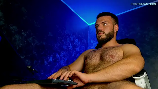 CLOUDYJULIUS Live XXX-Chat