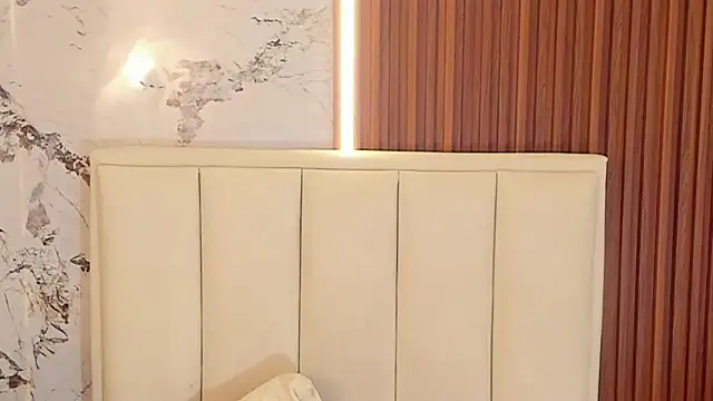 MILEY_JOAS2 Live XXX-chat