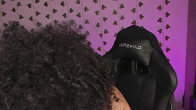 Liaaa_1 Live XXX-Chat
