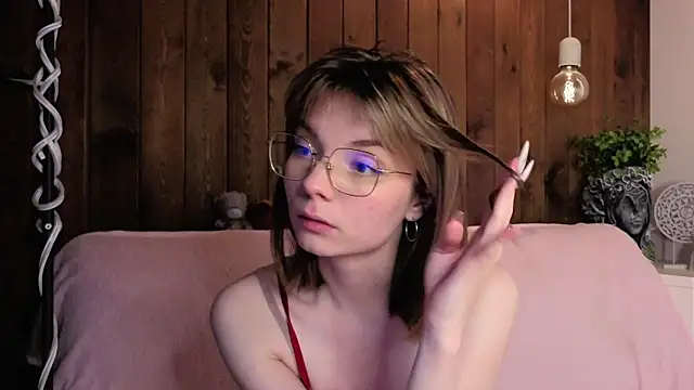 Chat +18 de IvoryPesante ao vivo