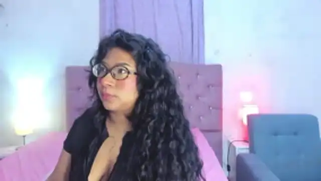Онлайн чат XXX Latinabombsheell