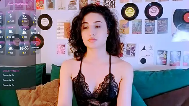 Maya_Rogerss' Live XXX Chat