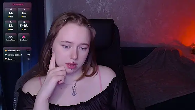 SelenaLily's Live XXX Chat