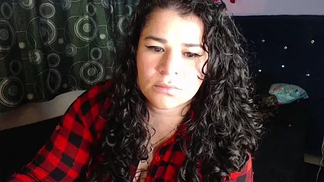 Chatroom XXX en direct de ANGELIQUE_KLANE