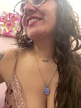 دردشة SammyGomez الجنسية المباشرة