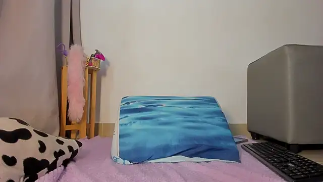 Nanny_11 Adlı Modelin Canlı XXX Sohbeti