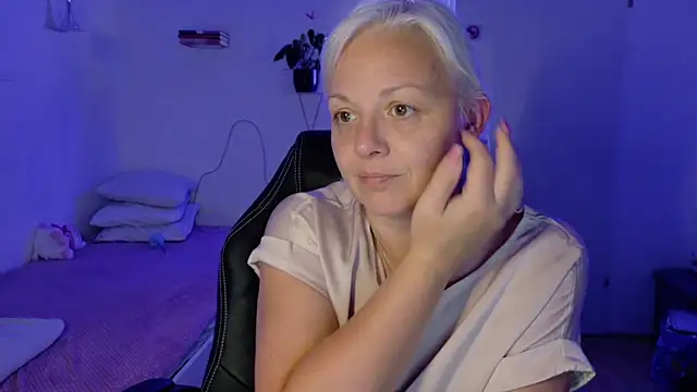 Linsy_Kim Chat XXX in diretta