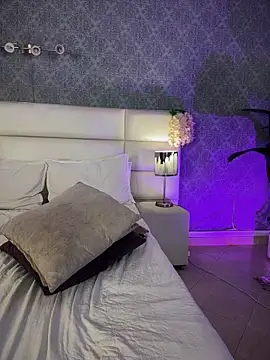 Chat +18 de Celeste_Amber ao vivo
