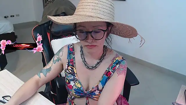 Chat XXX en directo de pink-2022