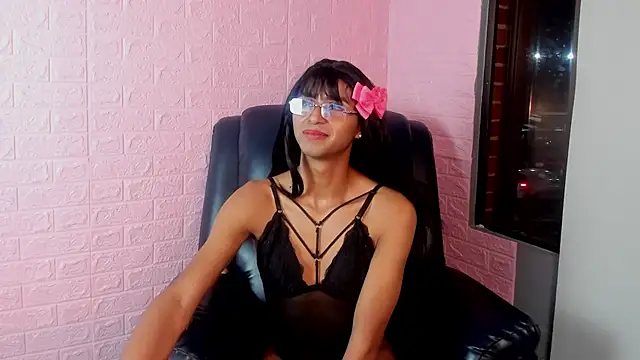 แชท XXX สดของ Charlot_bloom