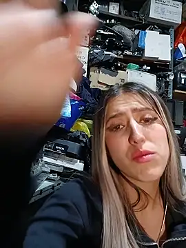 eva-2023 Adlı Modelin Canlı XXX Sohbeti