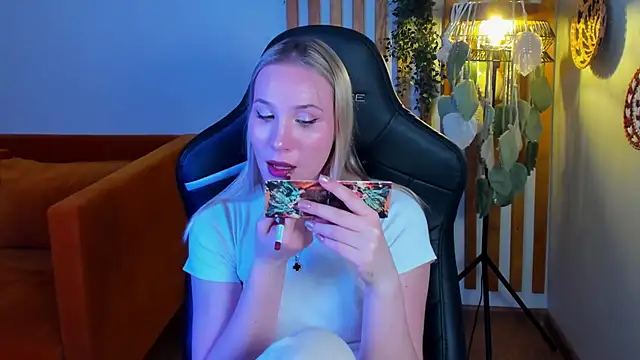 Chat XXX Live ElaraVoltage