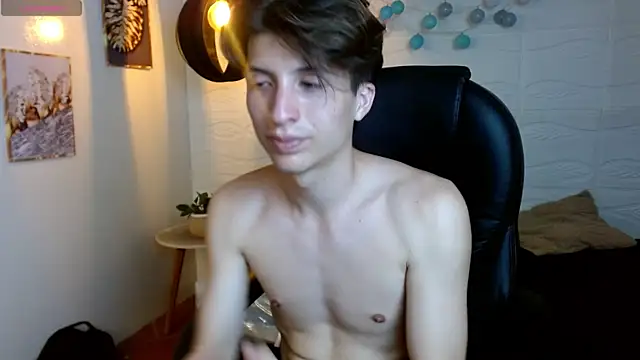 Marcoviolet live XXX chat