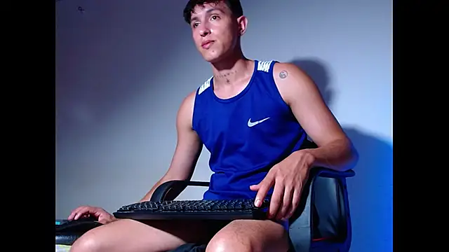 rowanbig live XXX chat
