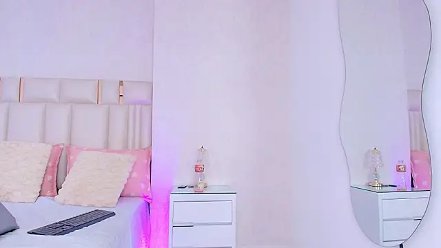 alanarose18 现场XXX聊天