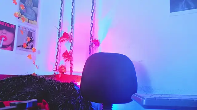 Chat +18 de Domina_Stef ao vivo