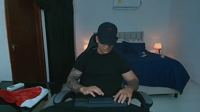 Онлайн чат XXX Mrbig_maximo