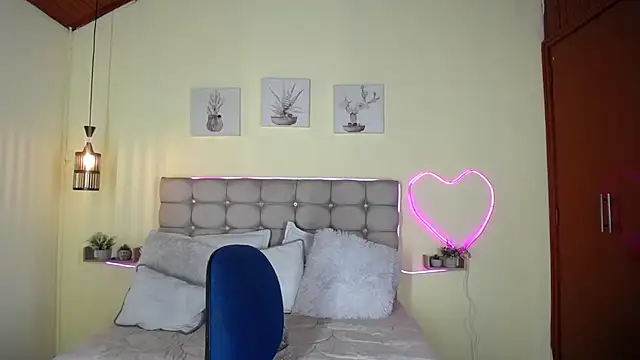 Chatroom XXX en direct de Megan_05_