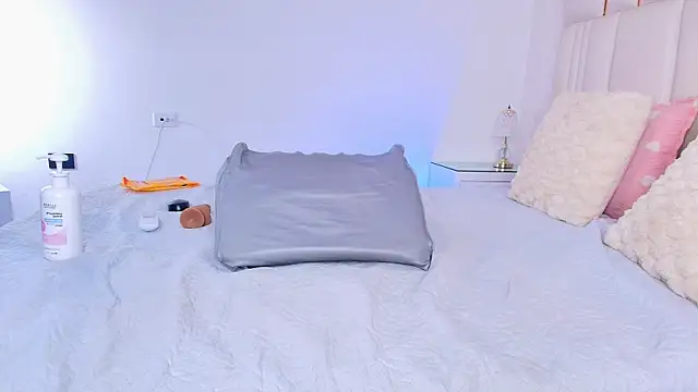 alanarose18's Live XXX Chat