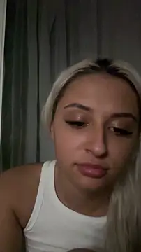 Kylie_One Chat XXX live