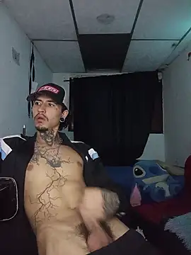 Tattoboy19cmのライブXXXチャット