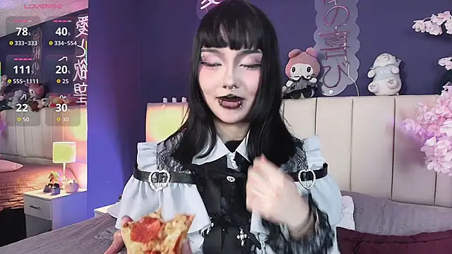 XXX chat uživo modela Shizuko_