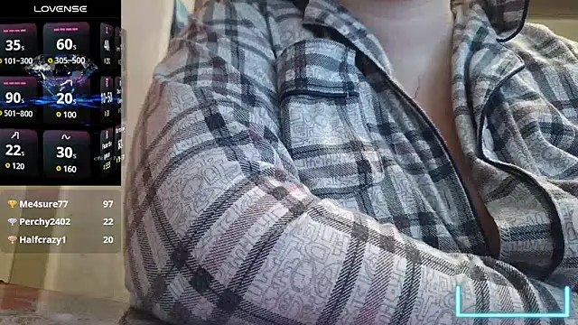 Chat XXX ao vivo de Cora_Maro