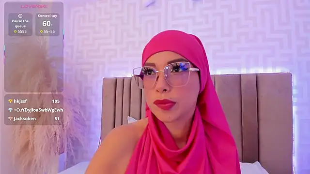 Chatroom XXX en direct de naishaa_