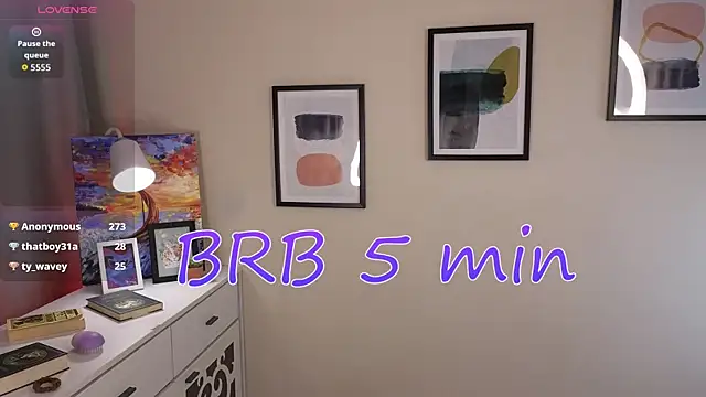 Umia_BorderedのライブXXXチャット