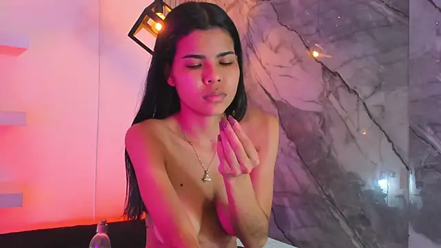 צ'אט XXX בשידור חי של IsabellaMonet