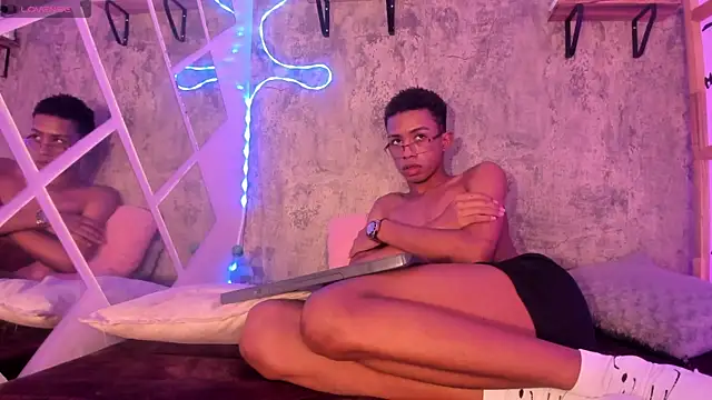 patrick_lovee webcam show