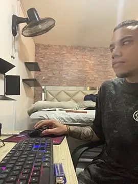Chatroom XXX en direct de AlphaMasterXxx