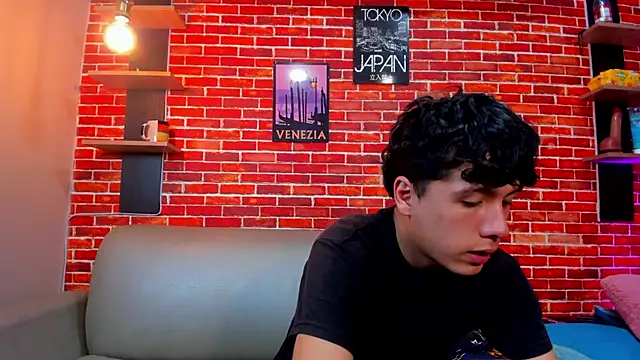Živý XXX chat Hoot_boyss_