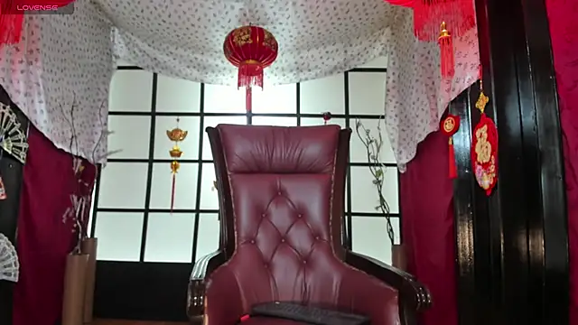 Aurora_Gatty Live XXX-Chat