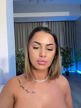 Chatroom XXX en direct de KirstieVegas
