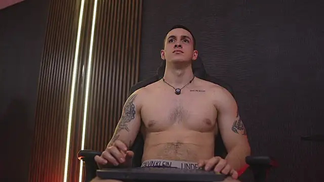 Chat +18 de JacksonOlsenn ao vivo