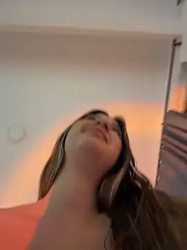 Chat +18 de Taylor_Miah ao vivo
