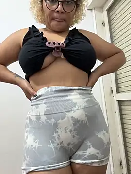 Chat XXX en directo de ninarose777